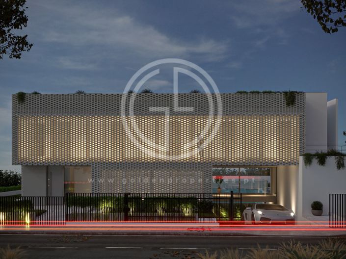 Image No.11-5 Bed House for sale