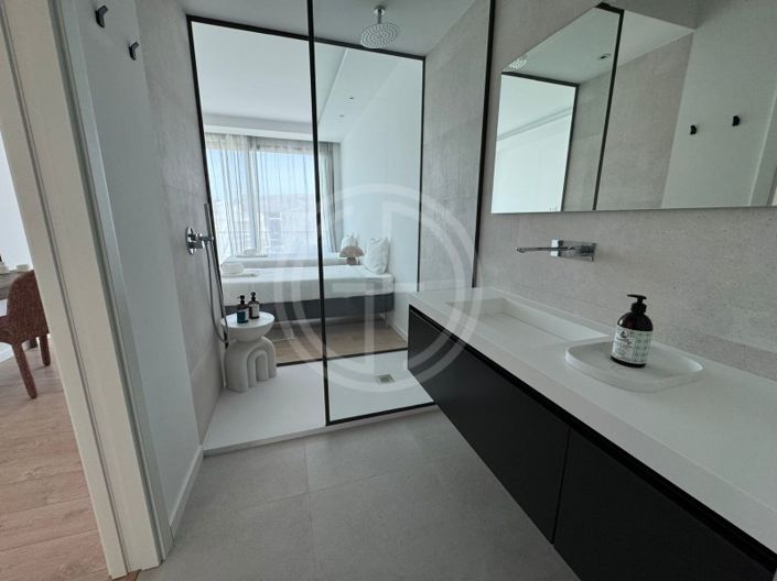 Image No.16-5 Bed House for sale