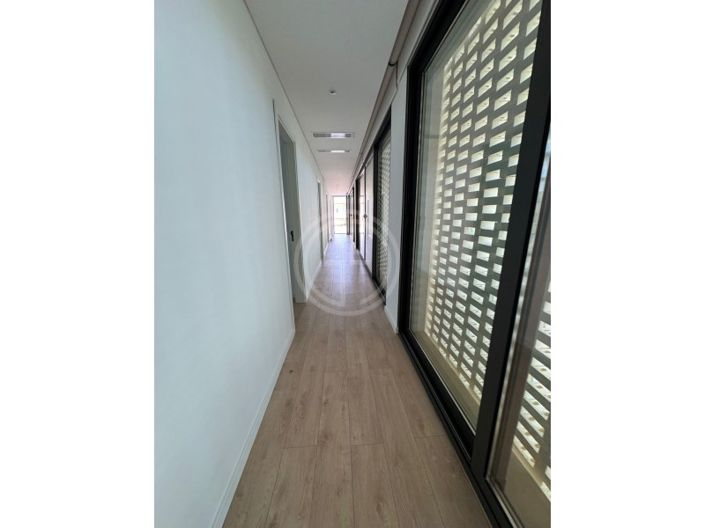 Image No.26-5 Bed House for sale