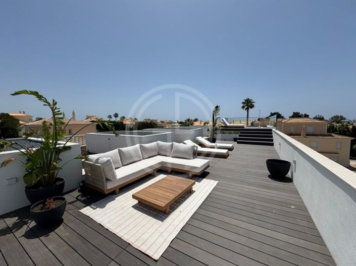 Image No.29-5 Bed House for sale