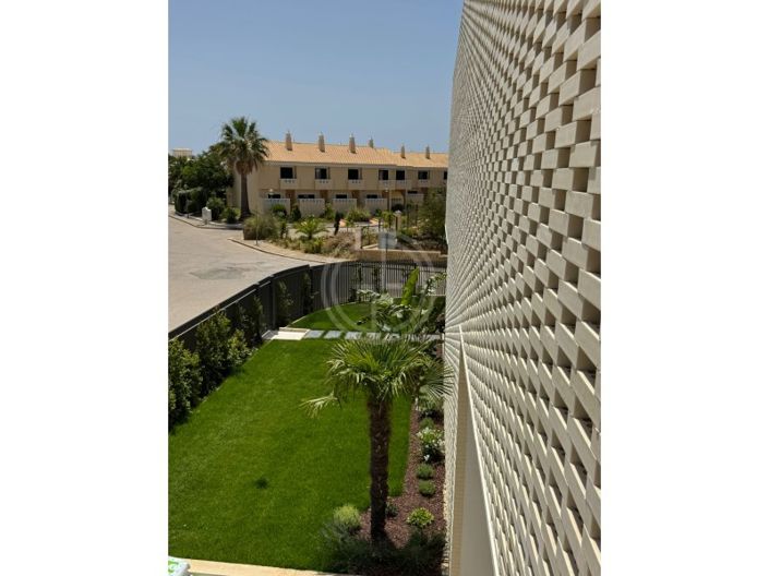 Image No.33-5 Bed House for sale
