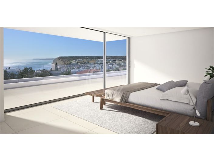 Image No.2-5 Bed House for sale