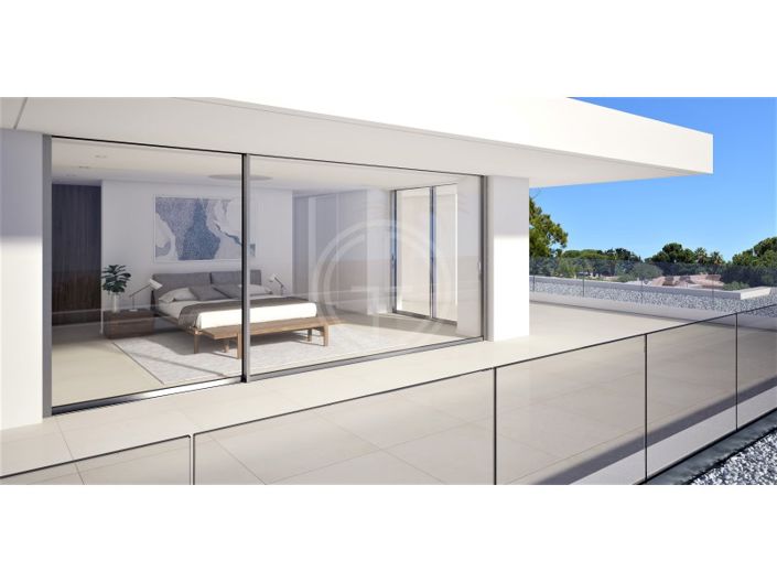 Image No.4-5 Bed House for sale
