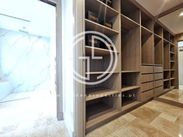 id1b0c4a01-0000-0500-0000-000014d8e695