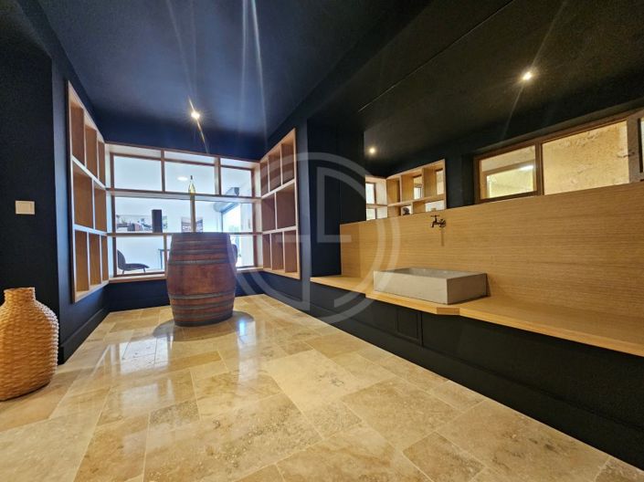 Image No.21-4 Bed House for sale