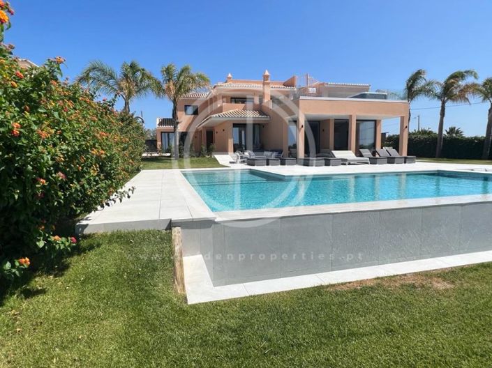 Image No.17-6 Bed House for sale