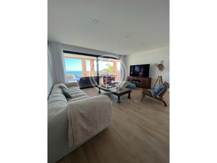 Image No.5-6 Bed House for sale