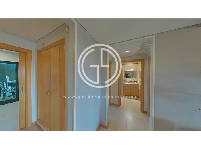 Image No.34-2 Bed Apartment for sale