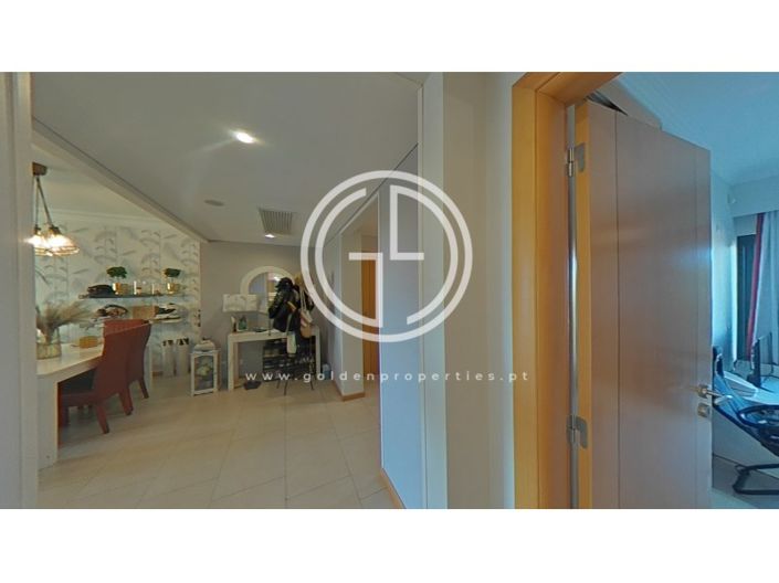 Image No.42-2 Bed Apartment for sale