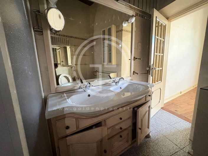 Image No.11-4 Bed House for sale