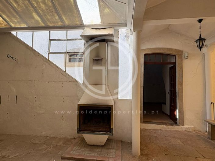 Image No.18-4 Bed House for sale