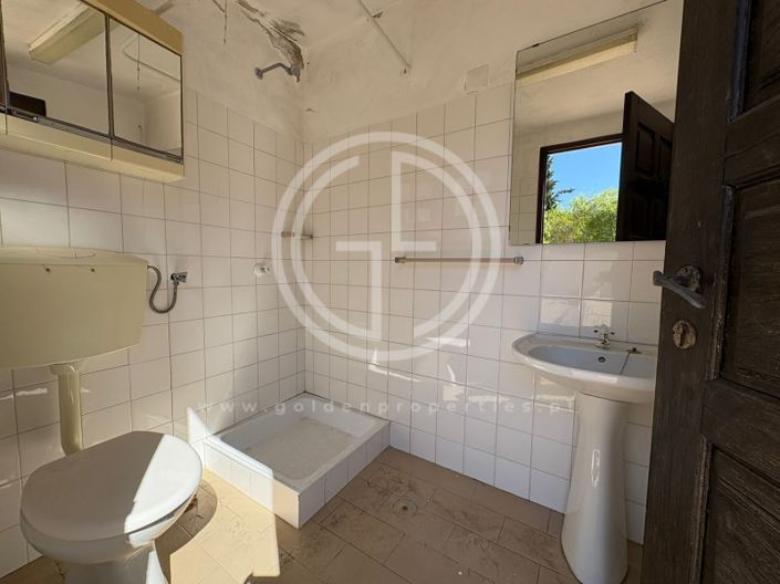 Image No.21-4 Bed House for sale