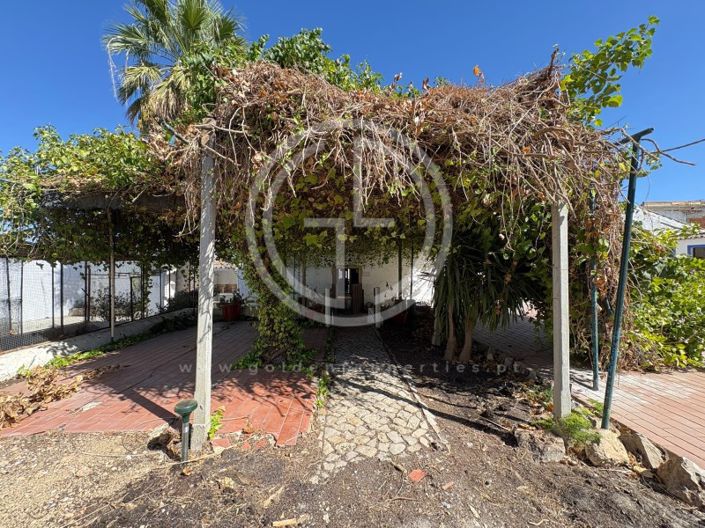 Image No.34-4 Bed House for sale