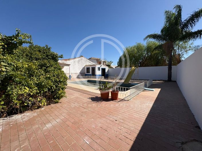 Image No.35-4 Bed House for sale