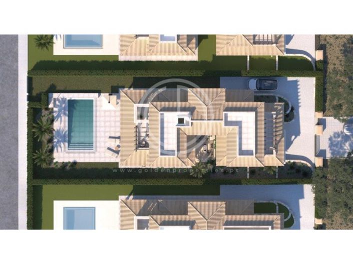 Image No.10-3 Bed House for sale