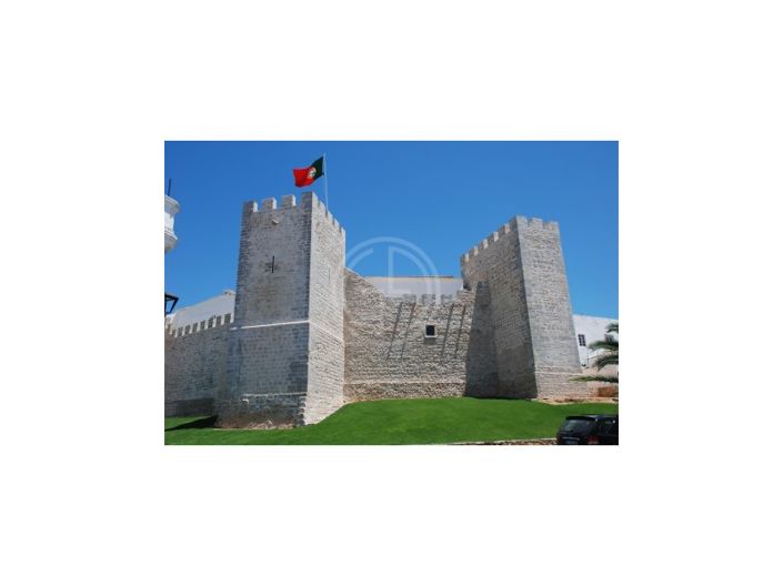 Image No.12-4 Bed House for sale