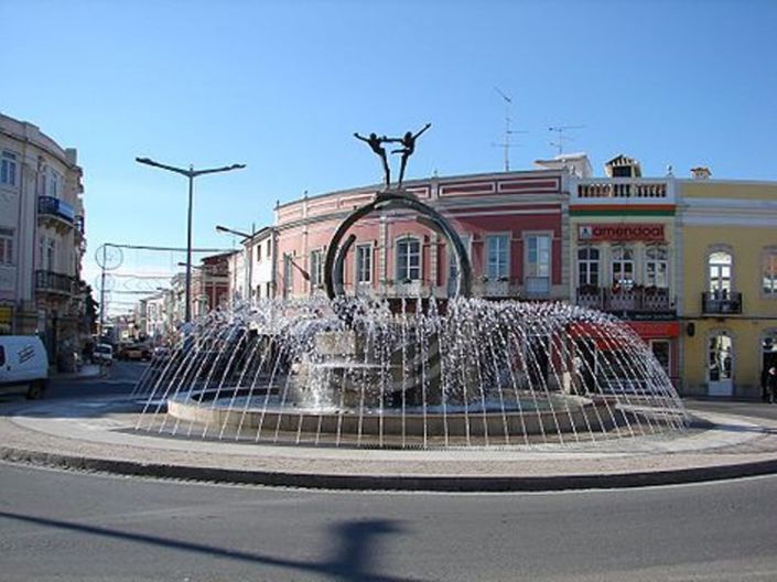 Image No.8-4 Bed House for sale