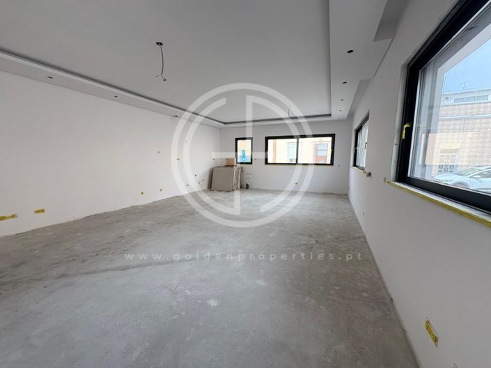 Image No.2-3 Bed House for sale