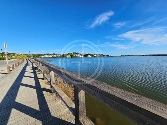 Image No.19-2 Bed Apartment for sale