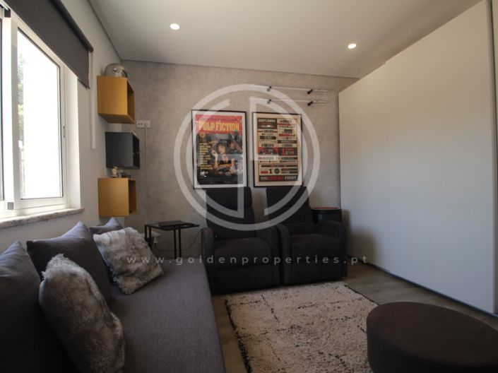 Image No.18-2 Bed Apartment for sale