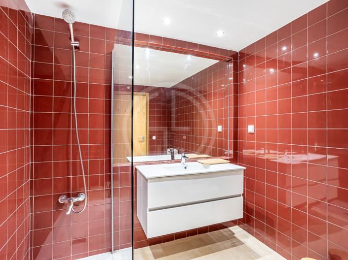 Image No.37-3 Bed House for sale