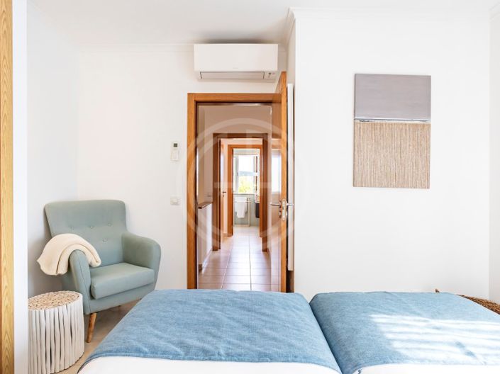 Image No.52-3 Bed House for sale