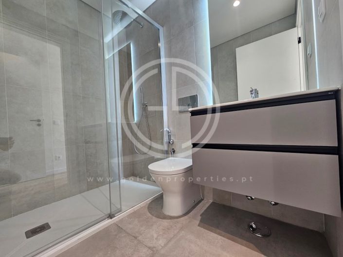 Image No.11-4 Bed House for sale