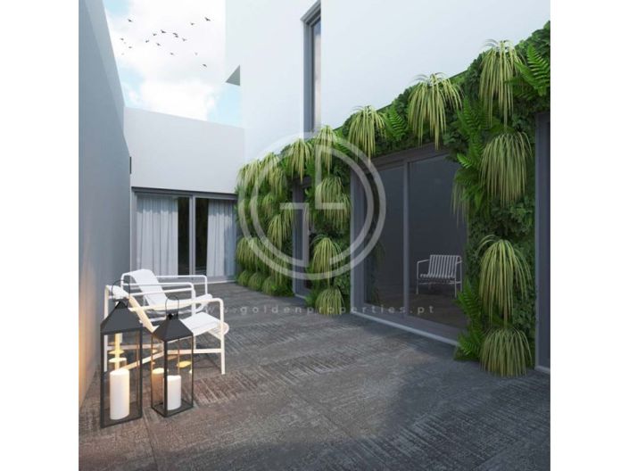 Image No.30-4 Bed House for sale