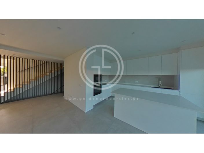 Image No.47-4 Bed House for sale