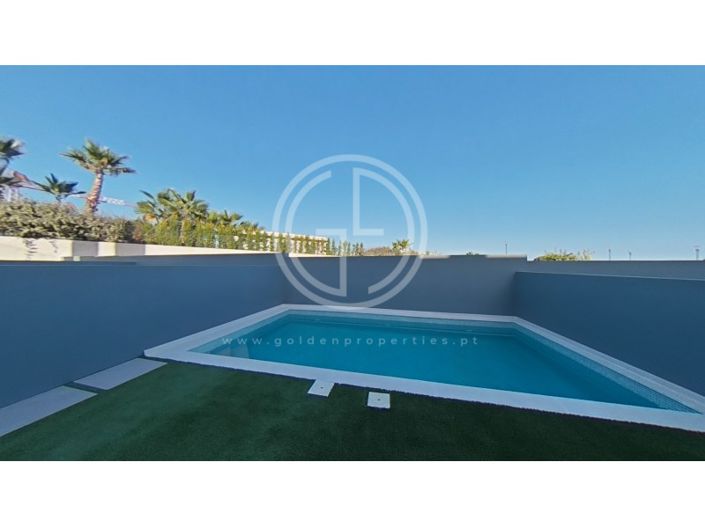 Image No.48-4 Bed House for sale