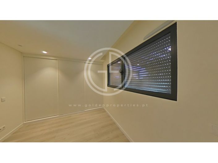 Image No.55-4 Bed House for sale