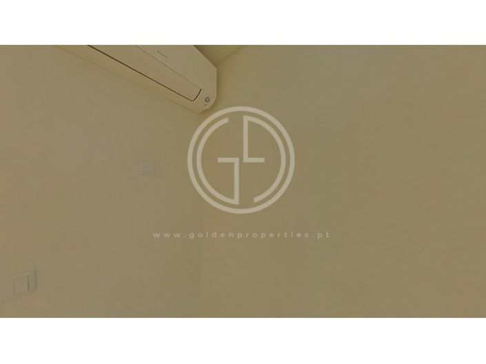 Image No.56-4 Bed House for sale