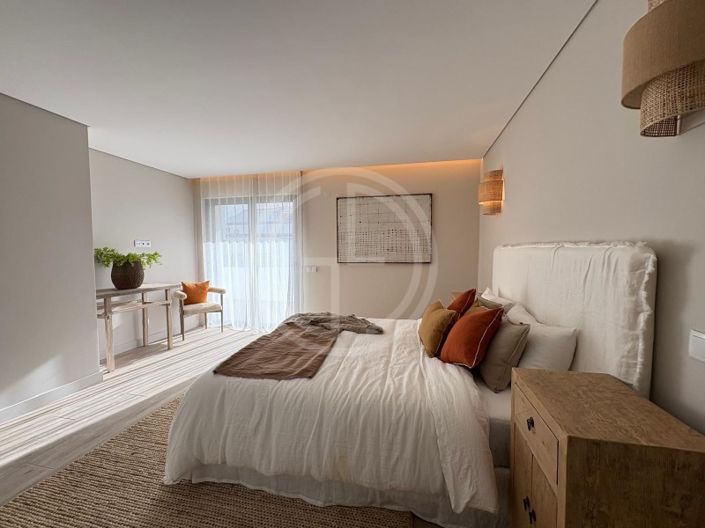 Image No.19-4 Bed Apartment for sale