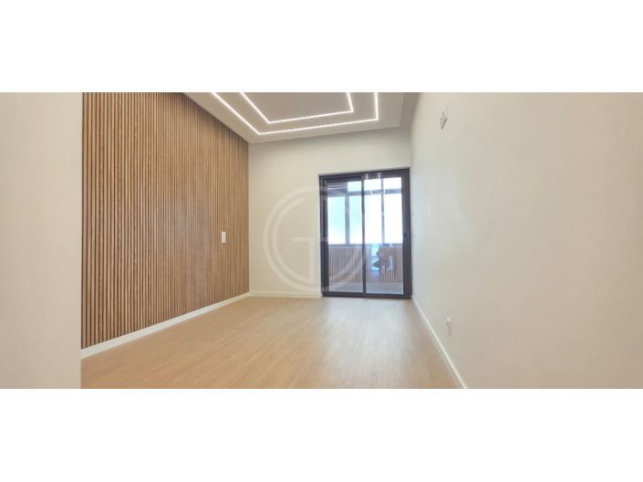 Image No.12-3 Bed Apartment for sale