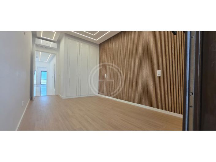 Image No.14-3 Bed Apartment for sale