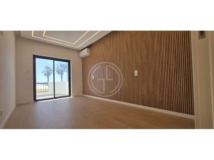 Image No.30-3 Bed Apartment for sale