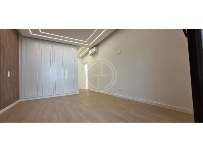 Image No.31-3 Bed Apartment for sale