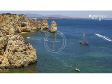 ide5d7a201-0000-0500-0000-000017a77ee8