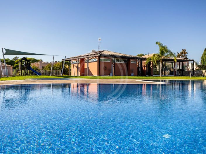 Image No.2-3 Bed House for sale