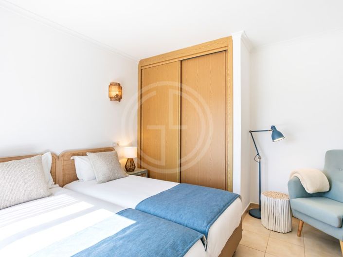 Image No.47-3 Bed House for sale