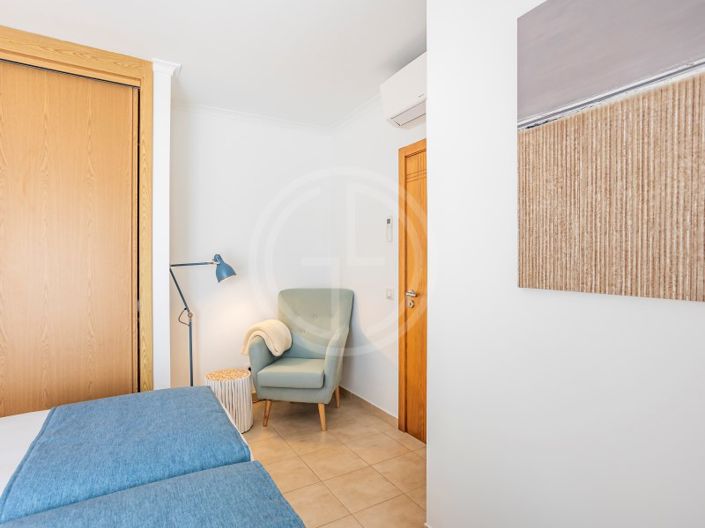 Image No.49-3 Bed House for sale