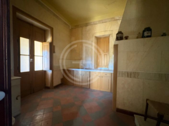 Image No.10-4 Bed House for sale