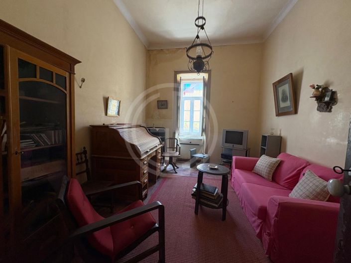 Image No.12-4 Bed House for sale