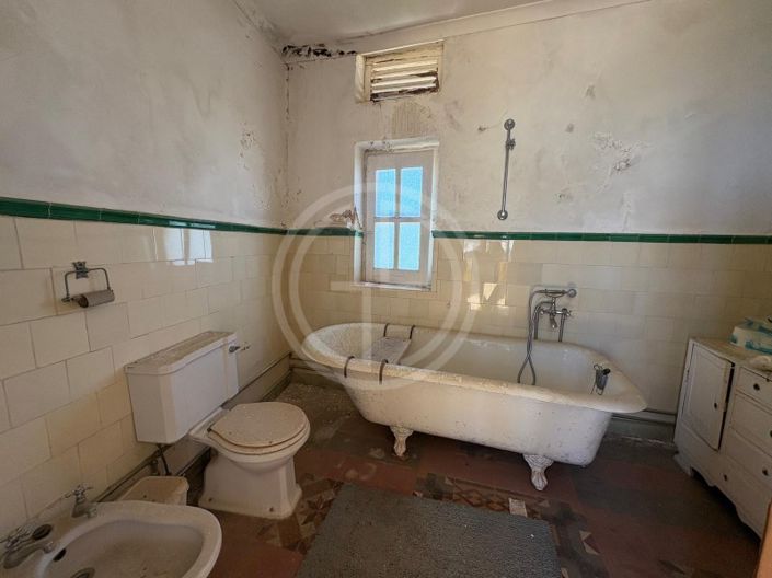 Image No.17-4 Bed House for sale