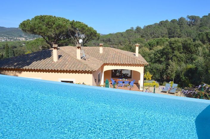 Image No.1-Villa de 5 chambres à vendre à Santa Cristina d'Aro