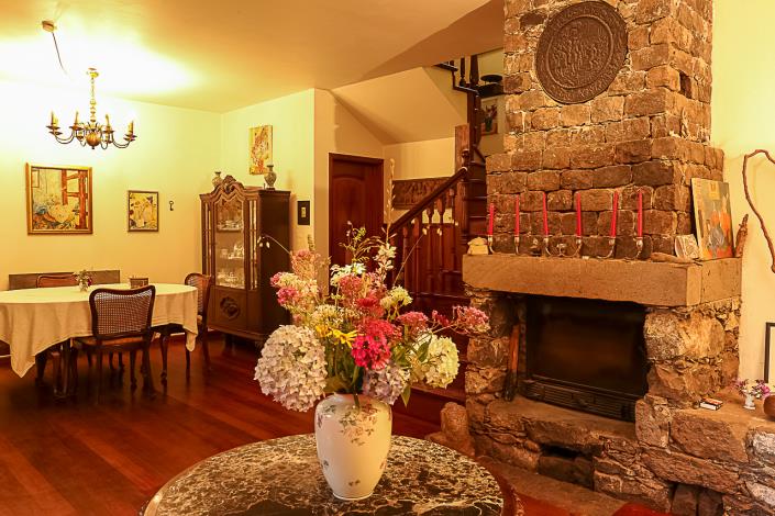 Image No.10-2 Bed Country House for sale