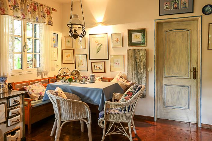 Image No.8-2 Bed Country House for sale