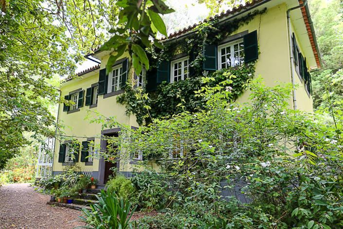 Image No.1-2 Bed Country House for sale