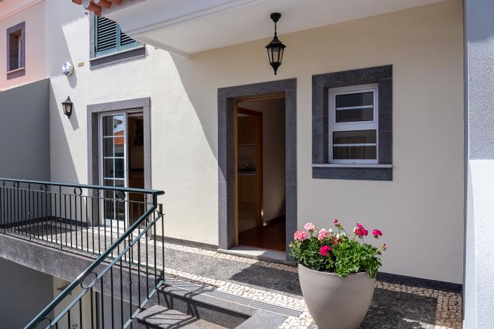 Image No.2-3 Bed Townhouse for sale