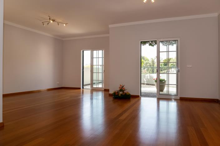 Image No.3-3 Bed Townhouse for sale